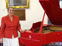 ヴァネッサ・ラターチェ鍵盤科主任教授