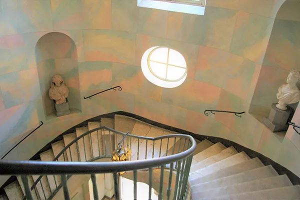 ショパンの部屋へと続く階段 